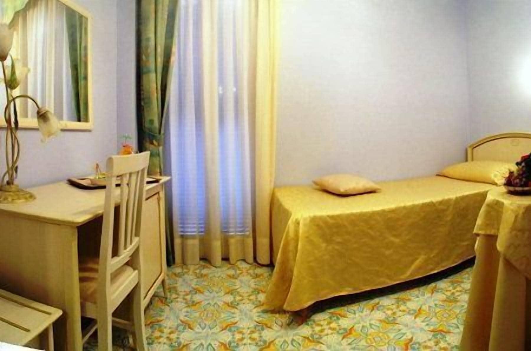 Hotel Franca 3*